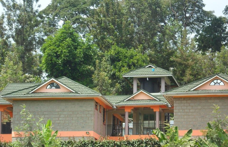 Kuniville Guest House ニエリ エクステリア 写真