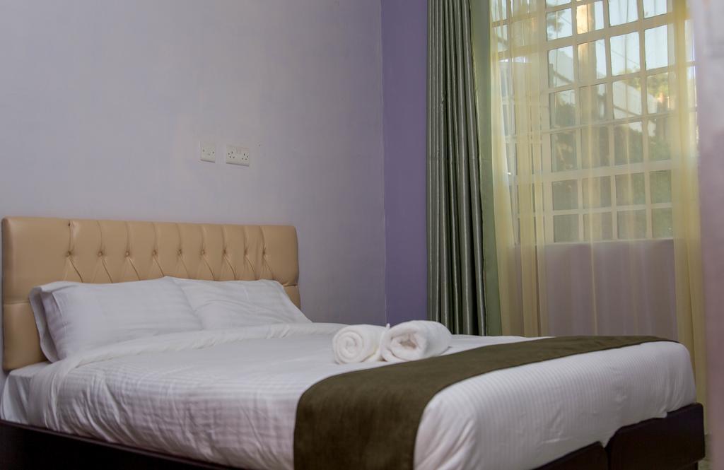 Kuniville Guest House ニエリ エクステリア 写真