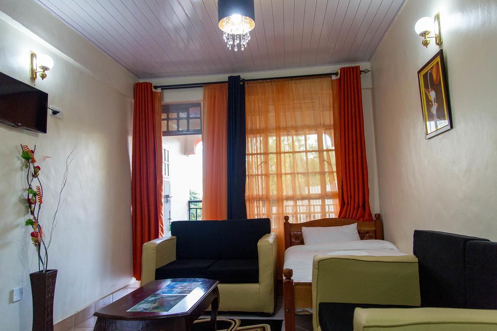 Kuniville Guest House ニエリ エクステリア 写真
