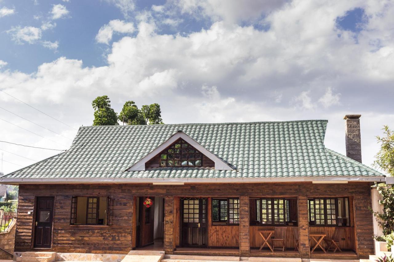 Kuniville Guest House ニエリ エクステリア 写真