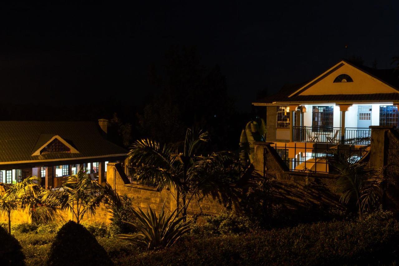 Kuniville Guest House ニエリ エクステリア 写真